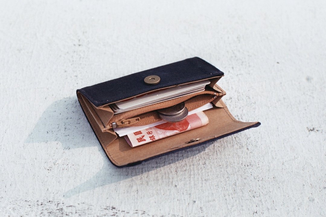 墨黑帆布包 可水洗纸 零钱包卡片夹 轻量环保材质 手工制作 钱包 - 零钱包 - 棉 黑色