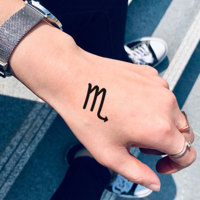 OhMyTat 天蝎星座符号 Scorpio Zodiac 刺青图案纹身贴纸 (6 张) - 纹身贴 - 纸 黑色