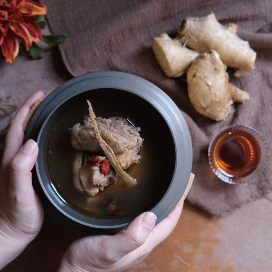 暖心传统台味麻油鸡汤冷冻调理包 - 料理包 - 新鲜食材 红色