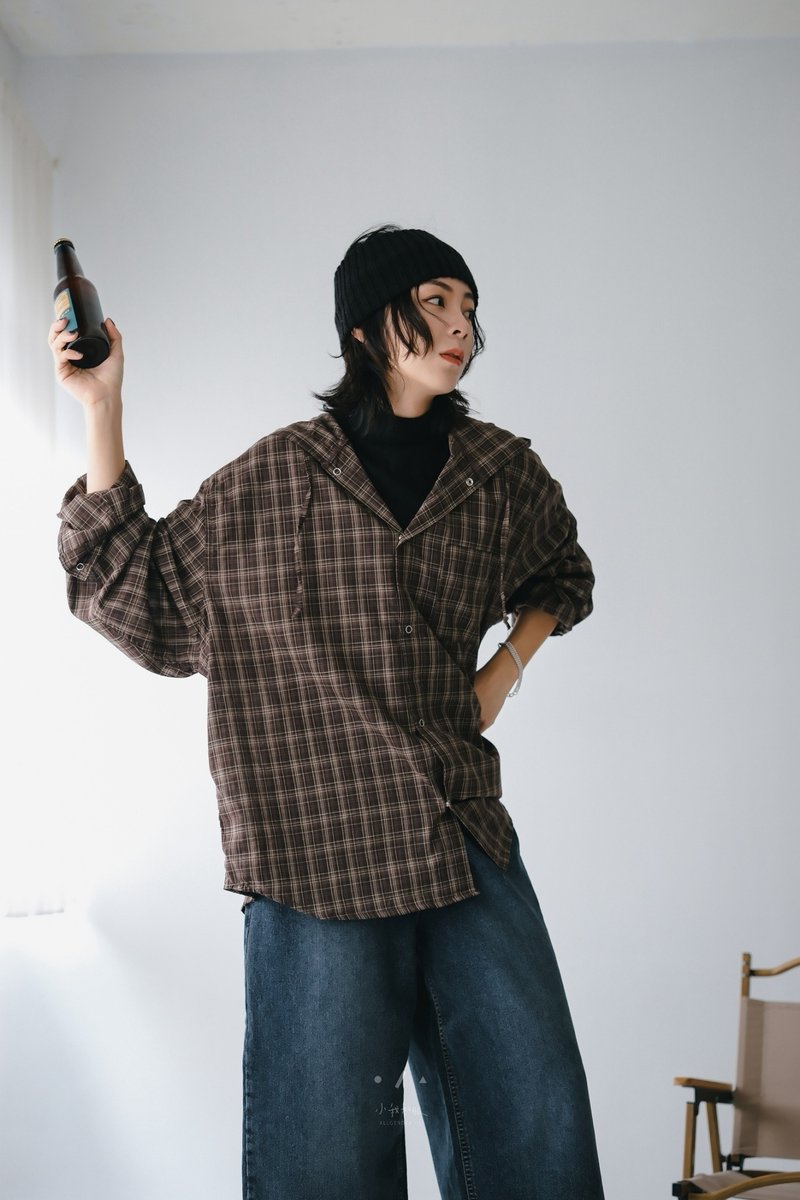 大正小方格纹棉麻连帽薄衬衫 - 2色 - 咖格 - 女装衬衫 - 棉．麻 咖啡色