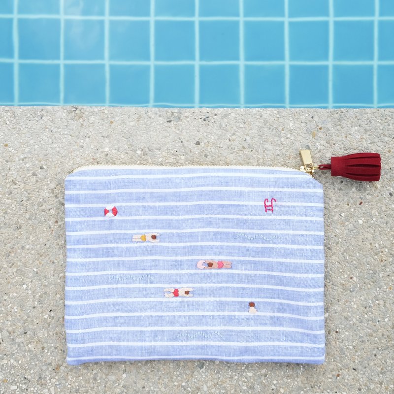 SWIMMING POUCH - 化妆包/杂物包 - 绣线 蓝色