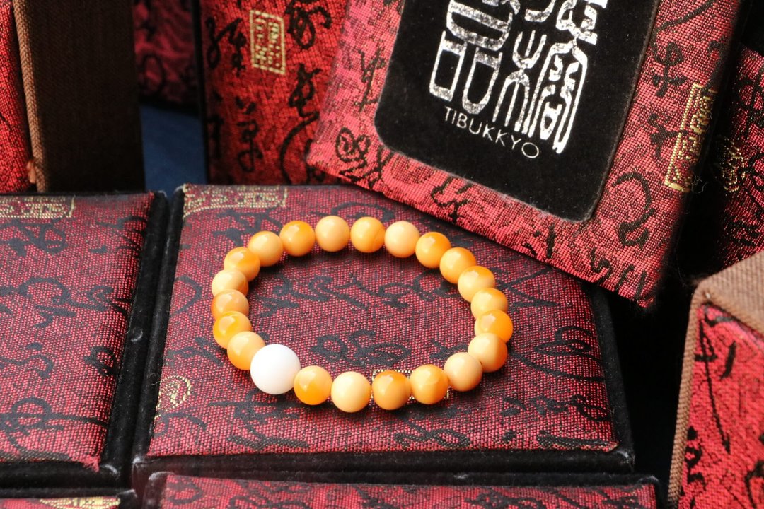 原矿蜜蜡色缅甸黄玉手珠 8mm 玉化砗磲 佛珠念珠 玉石 手链 饰品 - 手链/手环 - 玉石 