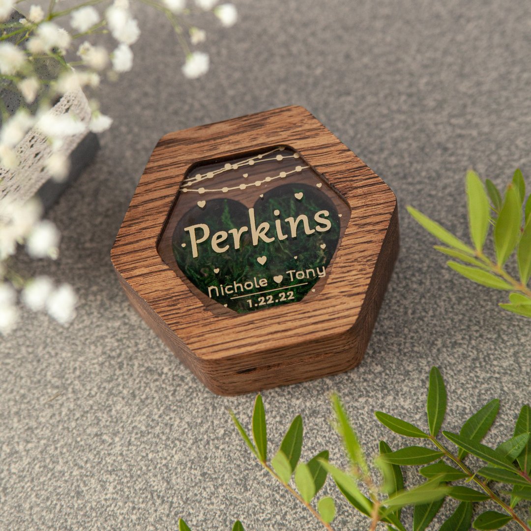 Hexagon wooden ring box for wedding ceremony - 其他 - 木头 多色