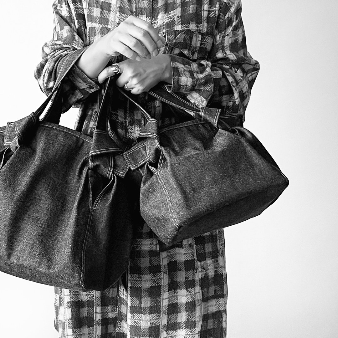 Black Denim Square Tote Bag Small - 手提包/手提袋 - 棉 黑色