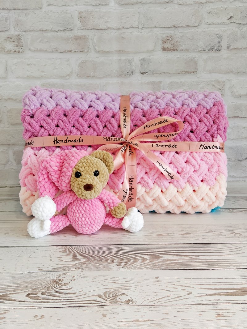 Striped blanket for baby girl knit crochet cover baby shower gift pregnancy - 被子/毛毯 - 绣线 粉红色