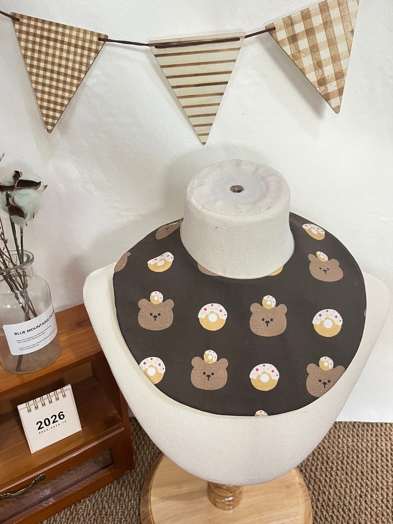 【Big Smile 幸福手作】大面包围兜兜 - 疗愈甜甜圈小熊 - 围嘴/口水巾 - 棉．麻 多色