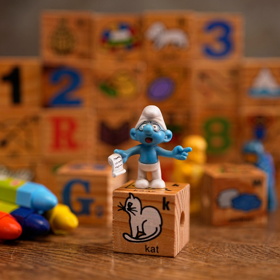 荷兰制蓝色小精灵(Smurfs)/小聪明收藏公仔 - 玩偶/公仔 - 橡胶 蓝色