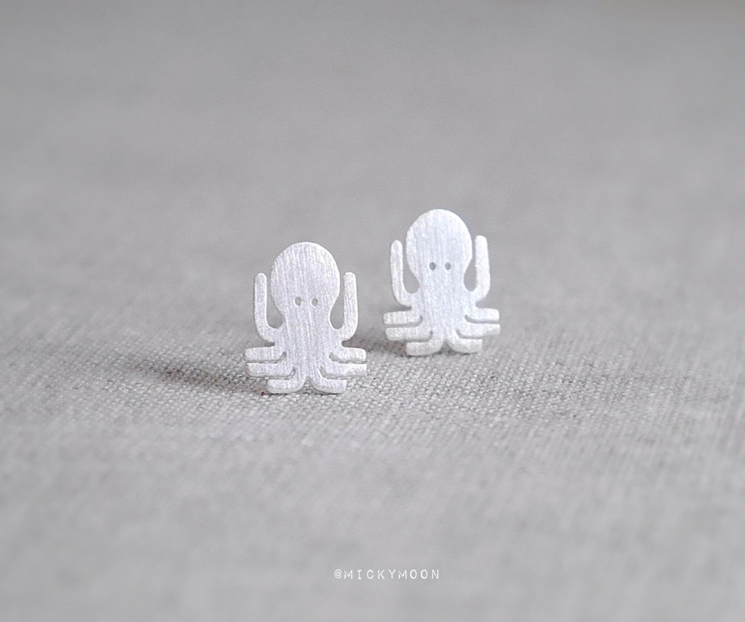 Squid Silver Earrings,925 Sterling Silver - 耳环/耳夹 - 纯银 银色