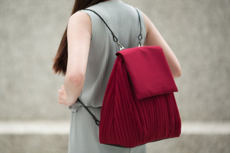 vingt six 枣红后背包（可肩背两用） - 后背包/双肩包 - 聚酯纤维 红色