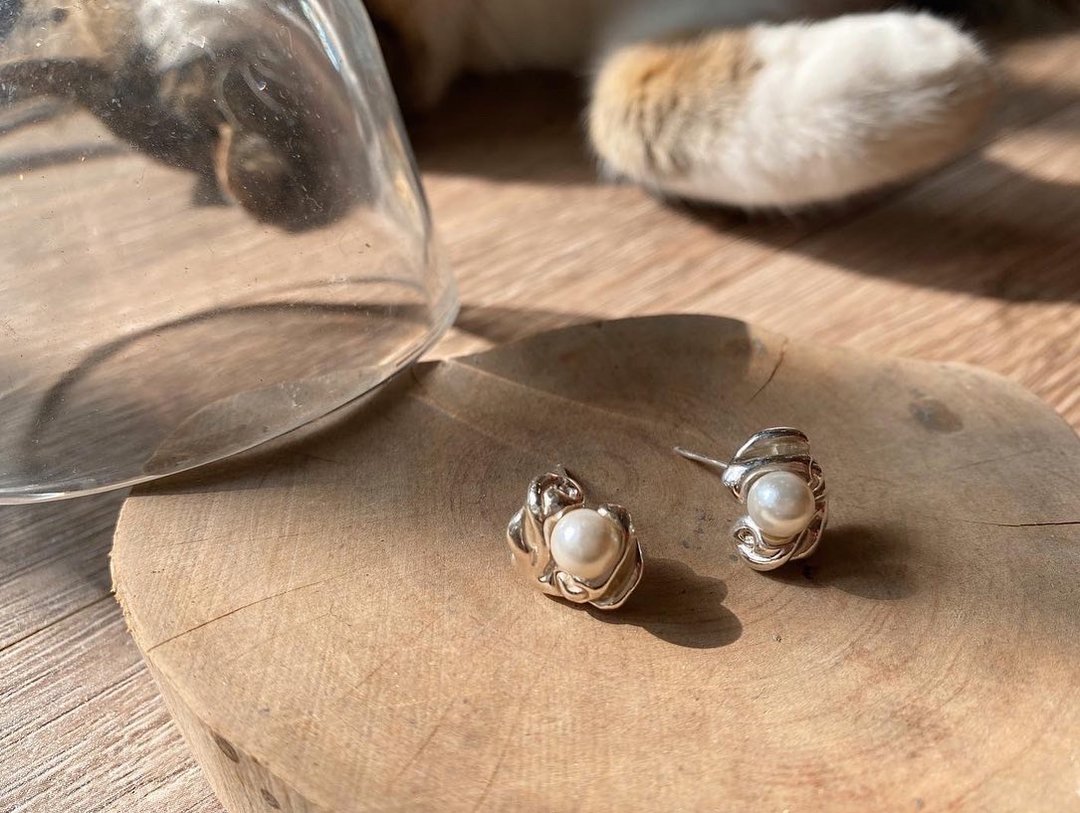 Pearl Earring 海浪-珍珠耳环 - 耳环/耳夹 - 纯银 银色