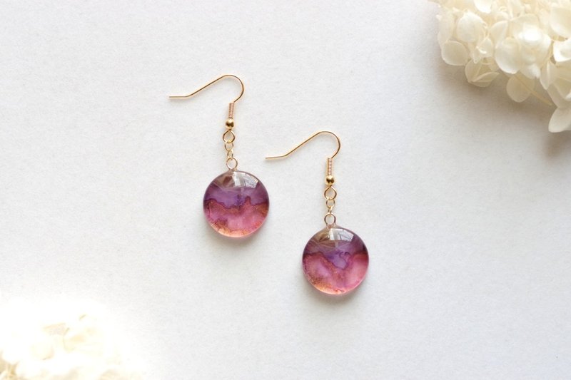 树脂艺术圆耳针侏儒不哭 - 耳环/耳夹 - 树脂 紫色