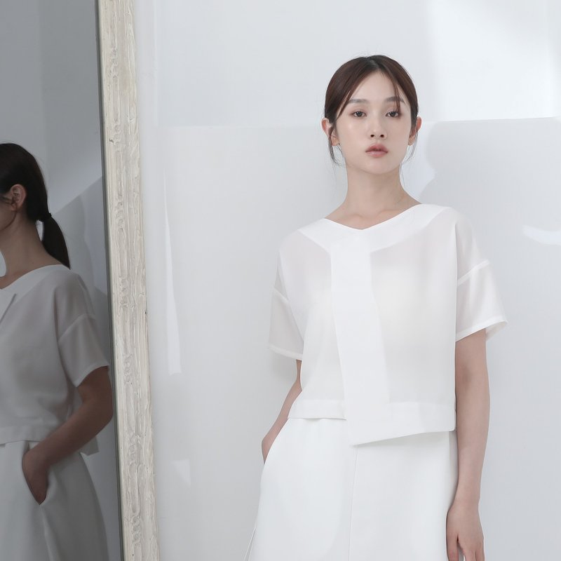 【经典原创】 Goule_勾勒不对称褶片上衣_CLT020_白 - 女装上衣 - 聚酯纤维 白色