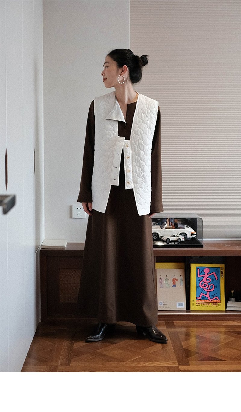 宽松纯色V领轻薄绗缝丝棉通勤中长款西装马甲 - 女装背心 - 其他材质 