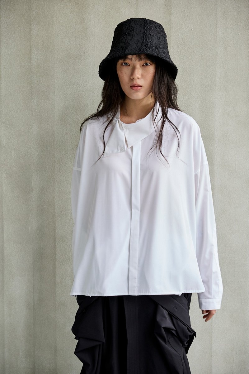 多变化领结设计衬衫 - 女装衬衫 - 其他材质 