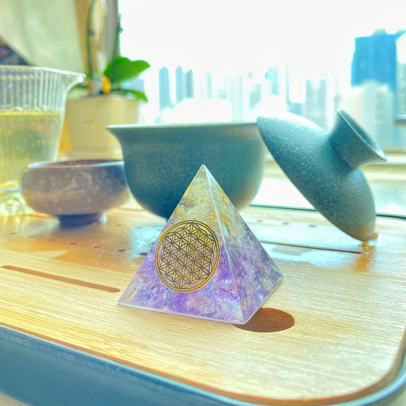 【金发晶+浅紫水晶】奥根能量塔Orgonite (6cm/5cm/4cm) - 摆饰 - 水晶 