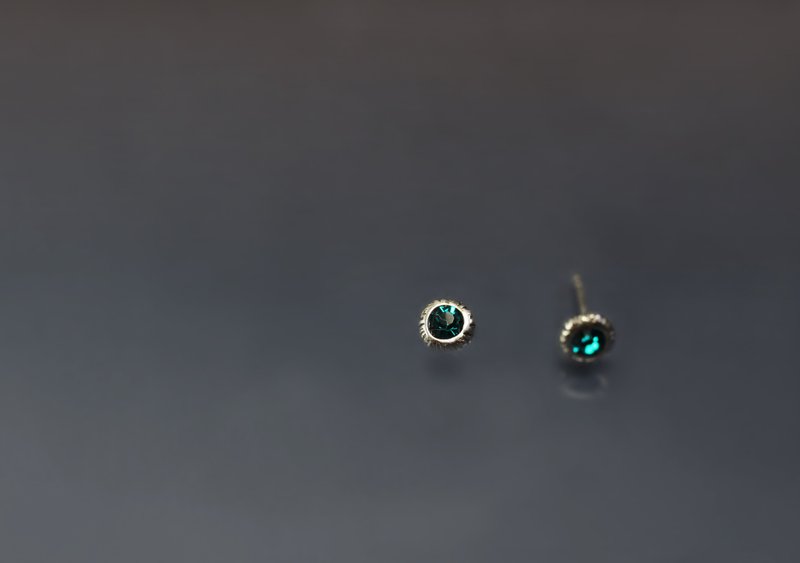 质感系列-施华洛世奇银耳环(一对) - 耳环/耳夹 - 纯银 