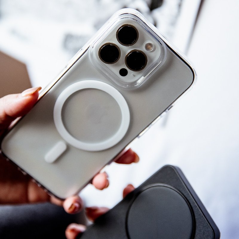 iPhone 13 系列 MagSafe 抗菌透明手机壳 - 手机壳/手机套 - 其他材质 透明