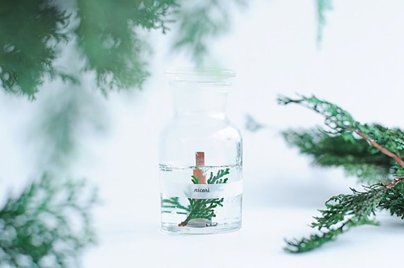 [Hinoki essential oil 100% sounding aroma candle Japanese scent] BOTANICAL BOTTLE CANDLE - 蜡烛/烛台 - 蜡 