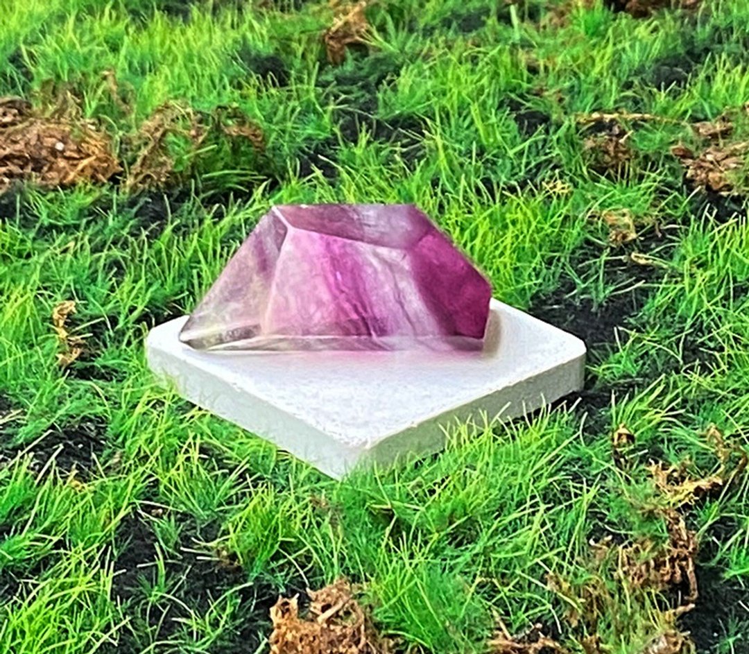 能量水晶-天然能量浪漫渐层萤石 增智慧 屏除杂乱思绪 入厝礼物 - 摆饰 - 水晶 多色