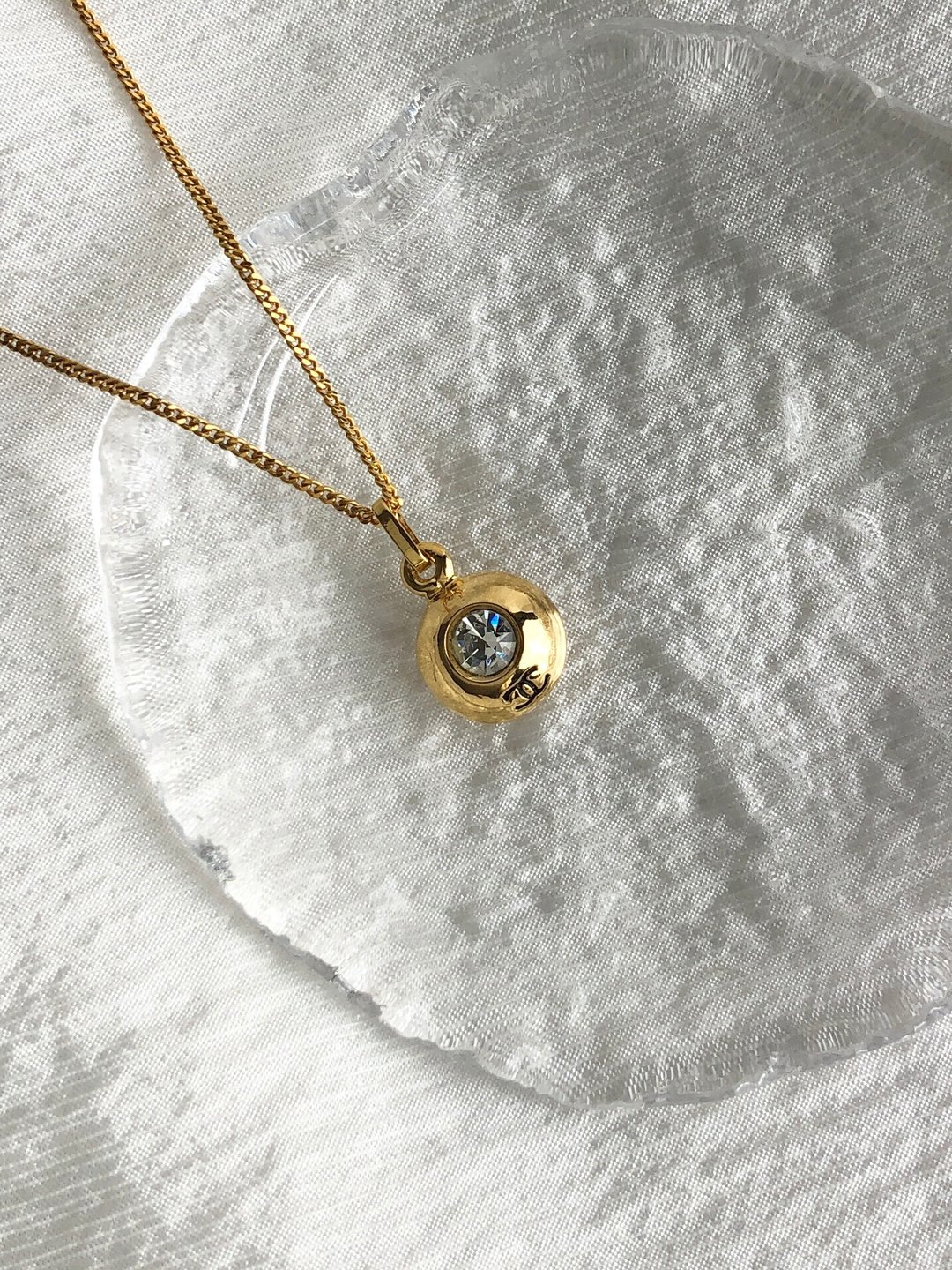 【VintageShop solo 日本直送 中古包专卖店】CHANEL 香奈儿 项链 金色 经典 LOGO 宝石 复古 古董 zy3zit - 项链 - 其他材质 金色