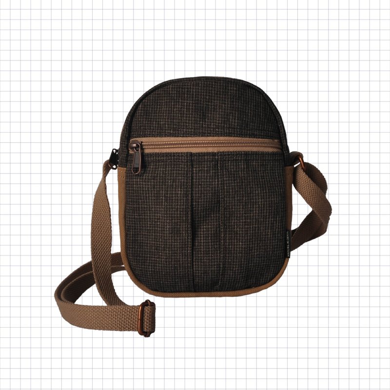 UC 斜背随身小包 UC1162-BR【 台湾原创品包包品牌】 - 侧背包/斜挎包 - 棉．麻 咖啡色