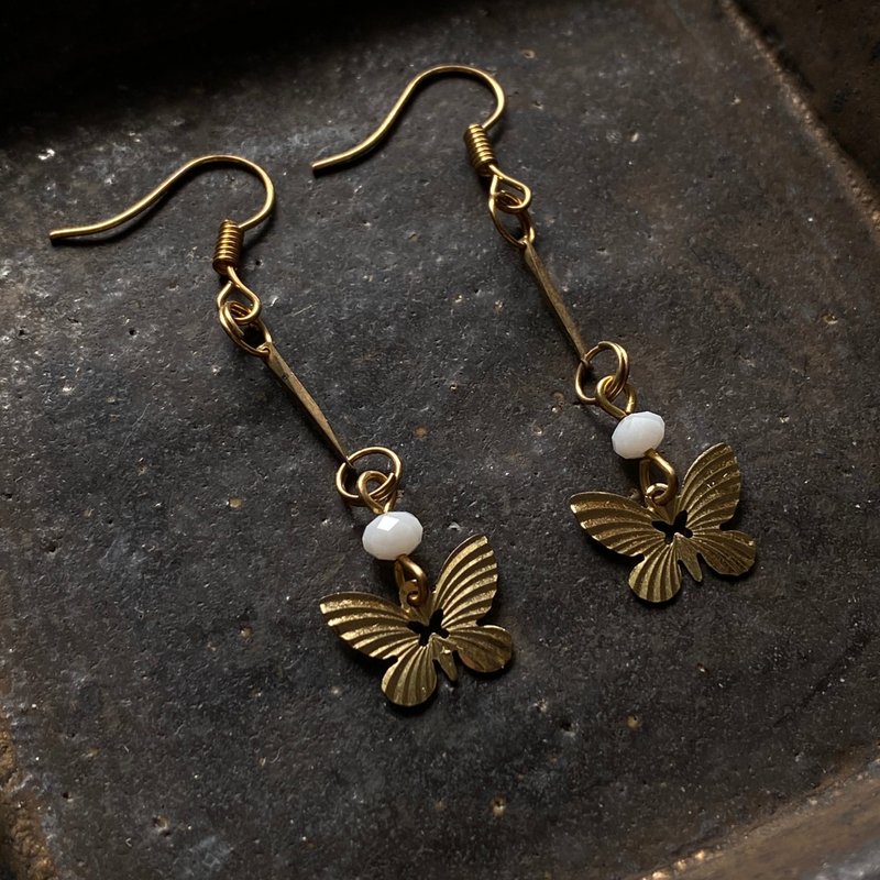 蝴蝶翩翩飞舞耳环 - 耳环/耳夹 - 其他金属 金色