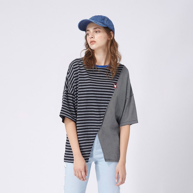 【中性款】2WAY 不规褶短袖上衣 / 黑灰条纹 - 女装 T 恤 - 其他材质 灰色