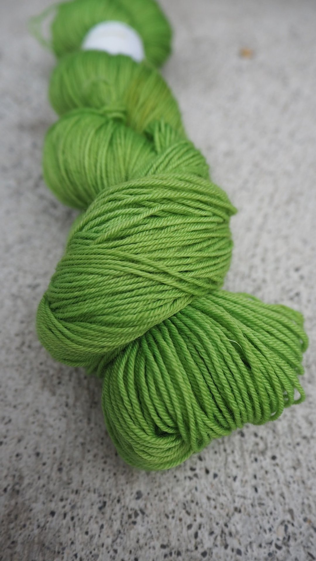 手染线。鲜绿(Sock yarn/ 袜线) - 编织/刺绣/羊毛毡/裁缝 - 羊毛 绿色