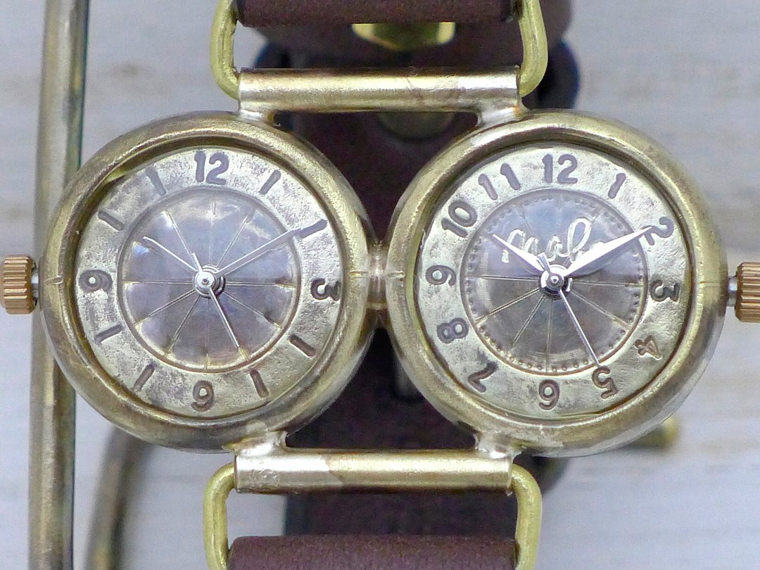 Handmade Watch Dragonfly-DT Dual Time Brass Engraved Index (183 Engraved) - 男表/中性表 - 铜/黄铜 金色
