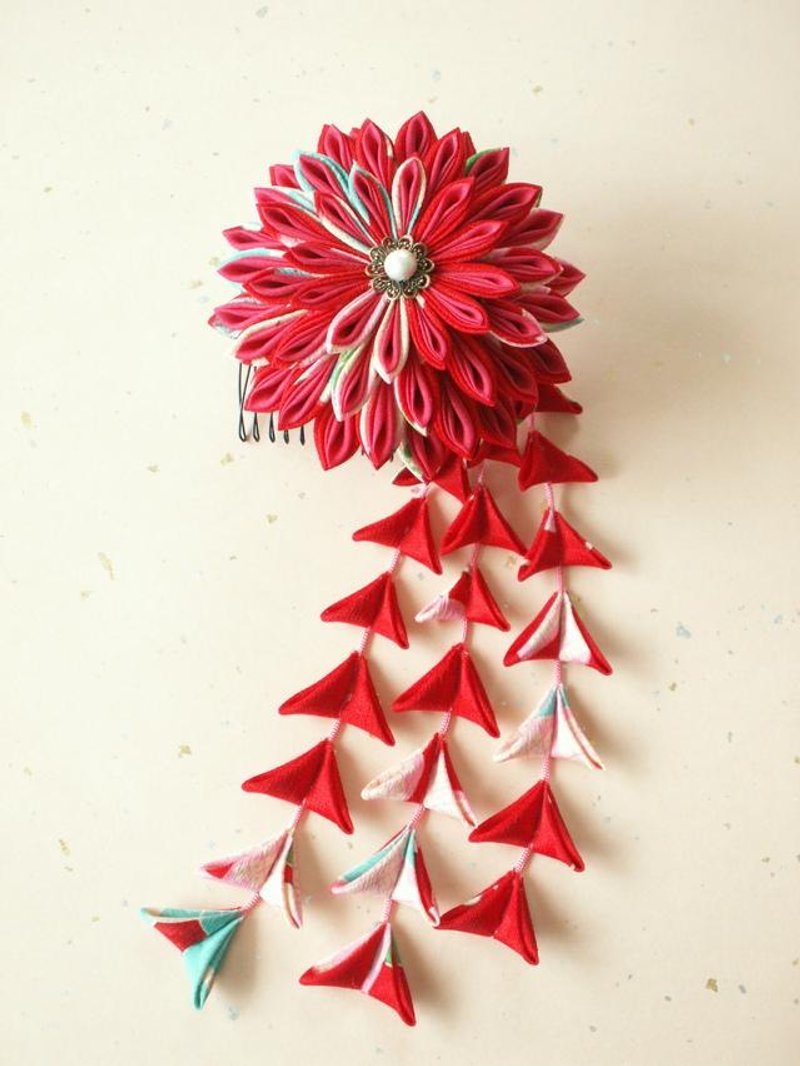 Knob work Hair ornament for sword knob made from old cloth <Red> Perfect for coming-of-age ceremony ♪ - 发饰 - 其他材质 红色