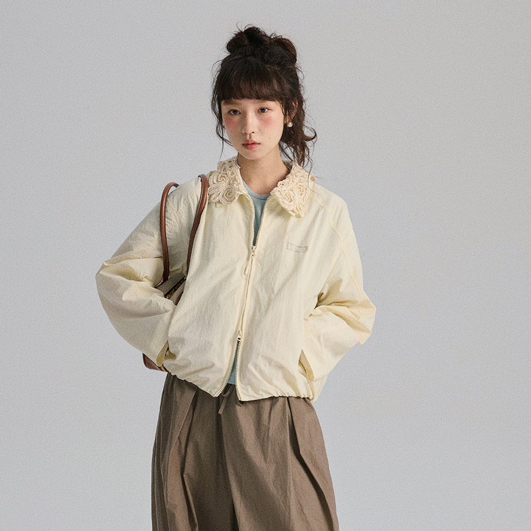 可拆卸蕾丝绣花领外套|外套|两色|春款|Sora-1782 - 女装上衣 - 其他人造纤维 多色