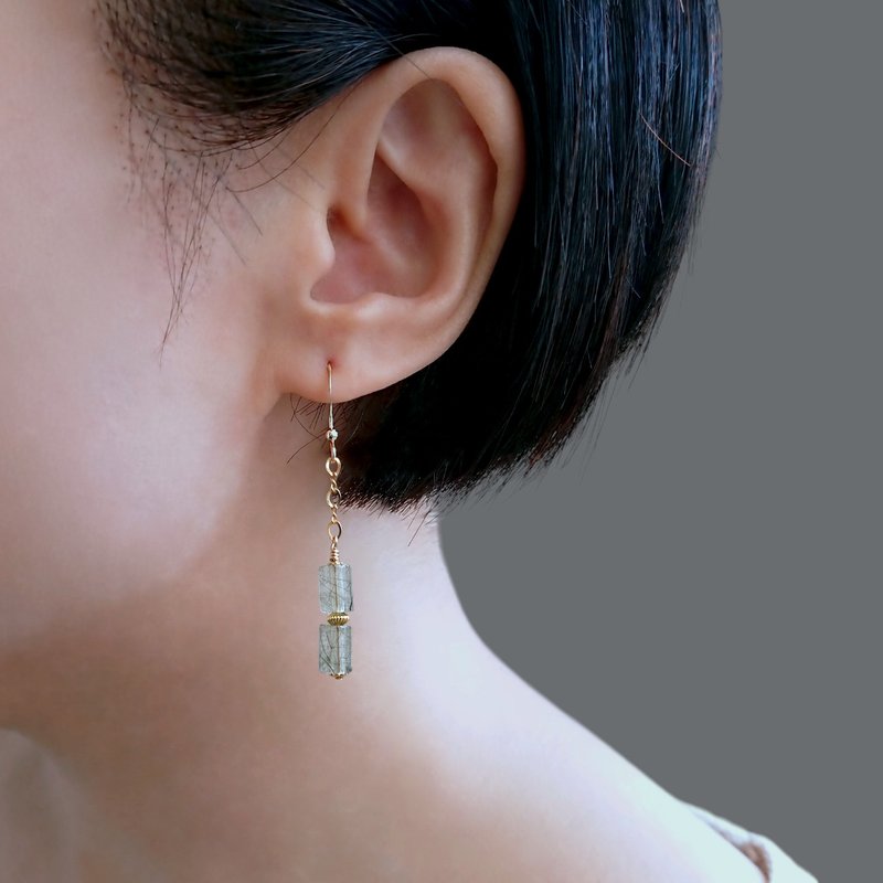 典雅清新 绿发晶圆柱 14Kgf 包金耳勾耳环 | 复古唐顿 - 耳环/耳夹 - 水晶 绿色