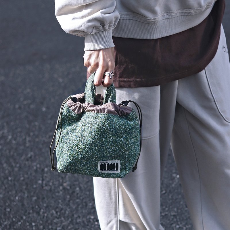 木糠系列 秋冬束绳手提斜挎侧背包 单肩手拿包 收纳手机小包 绿色 - 侧背包/斜挎包 - 聚酯纤维 绿色