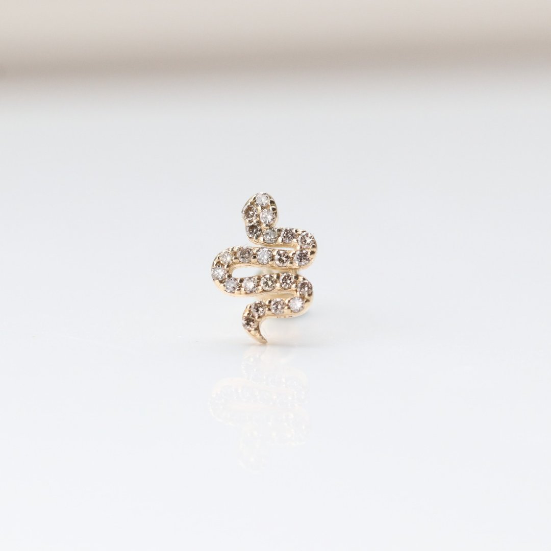 14K 钻石小蛇锁珠耳环 (单个)耳骨 耳窝 不退色 - 耳环/耳夹 - 贵金属 金色