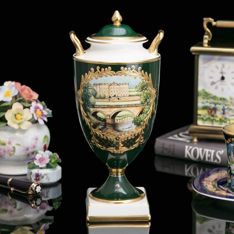 英国制Wedgwood美丽公爵庄园1997手绘22k嵌金骨瓷宝瓶奖杯花瓶 - 摆饰 - 瓷 