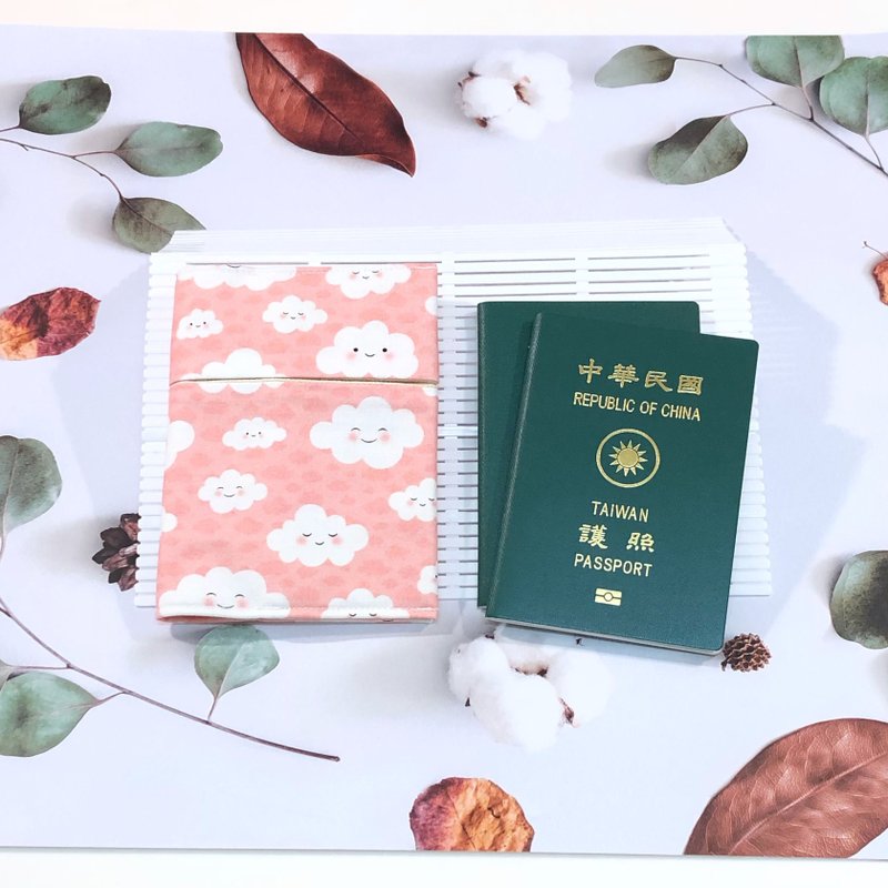 微笑云朵/护照套.护照夹.可收纳机票.卡片.单据.外币钞票 - 护照夹/护照套 - 棉．麻 粉红色