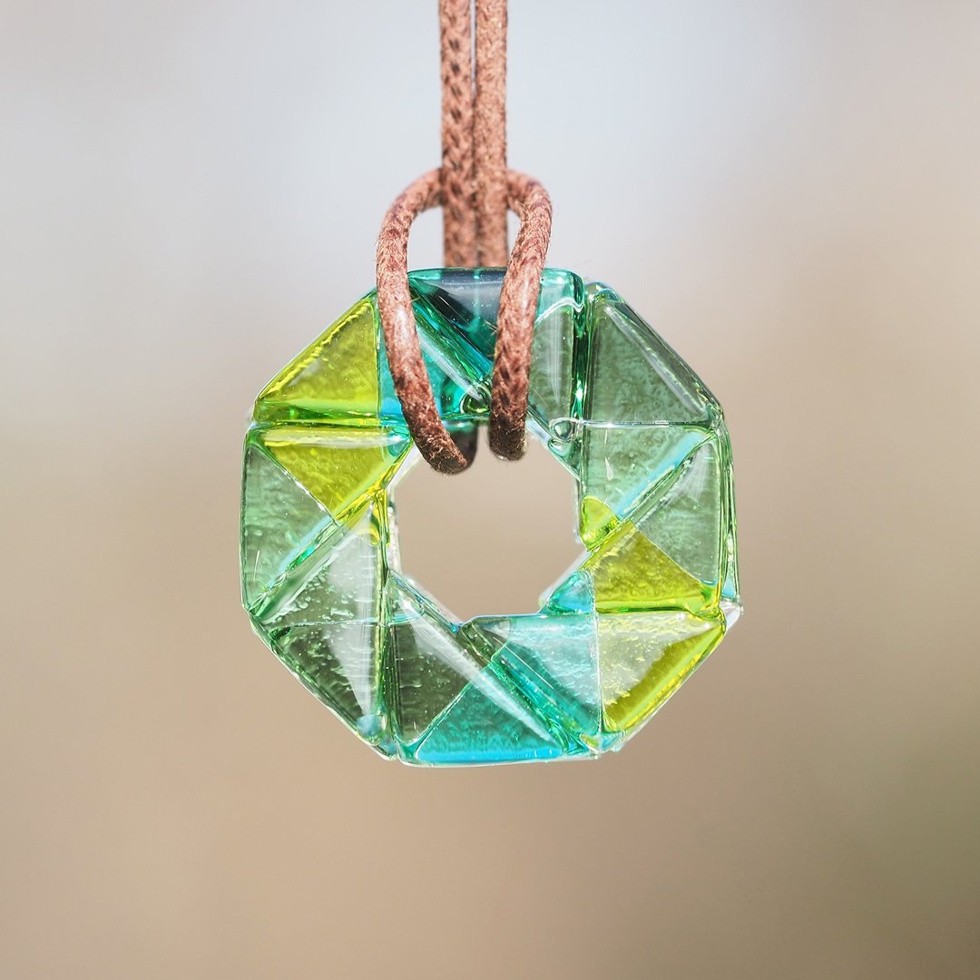 Memory glass (shutter [mini] [emerald]) Necklace [size can be selected] [made-to-order] - 项链 - 玻璃 绿色