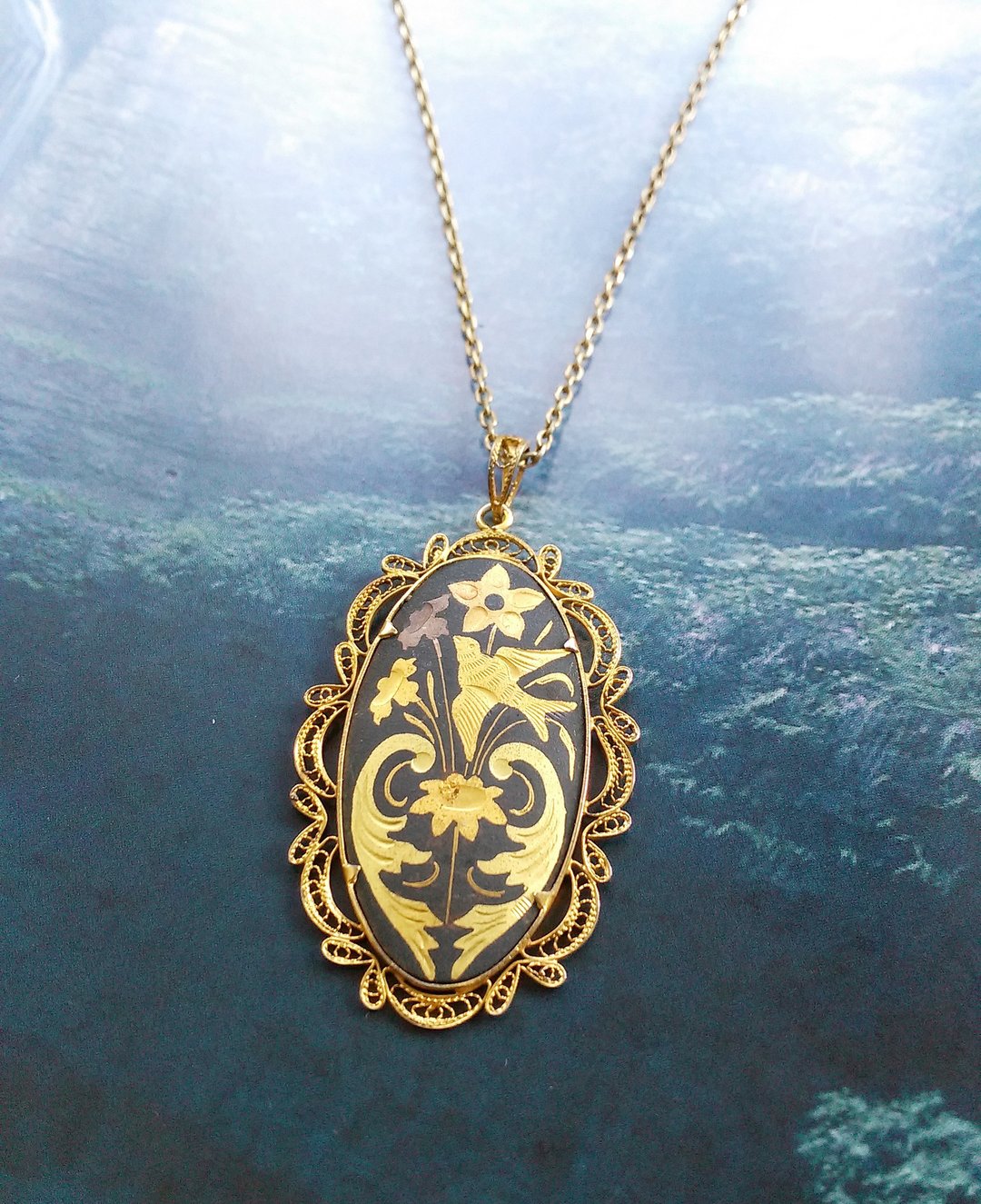 Japan Damascene 鸟语花香 掐丝框 项链。西洋古董饰品 - 项链 - 其他金属 金色