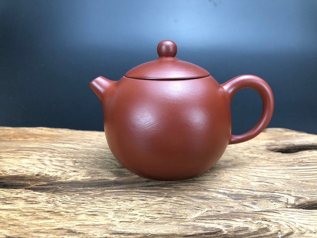 【良時美器】台湾手作朱泥壺 - 茶具/茶杯 - 陶 红色