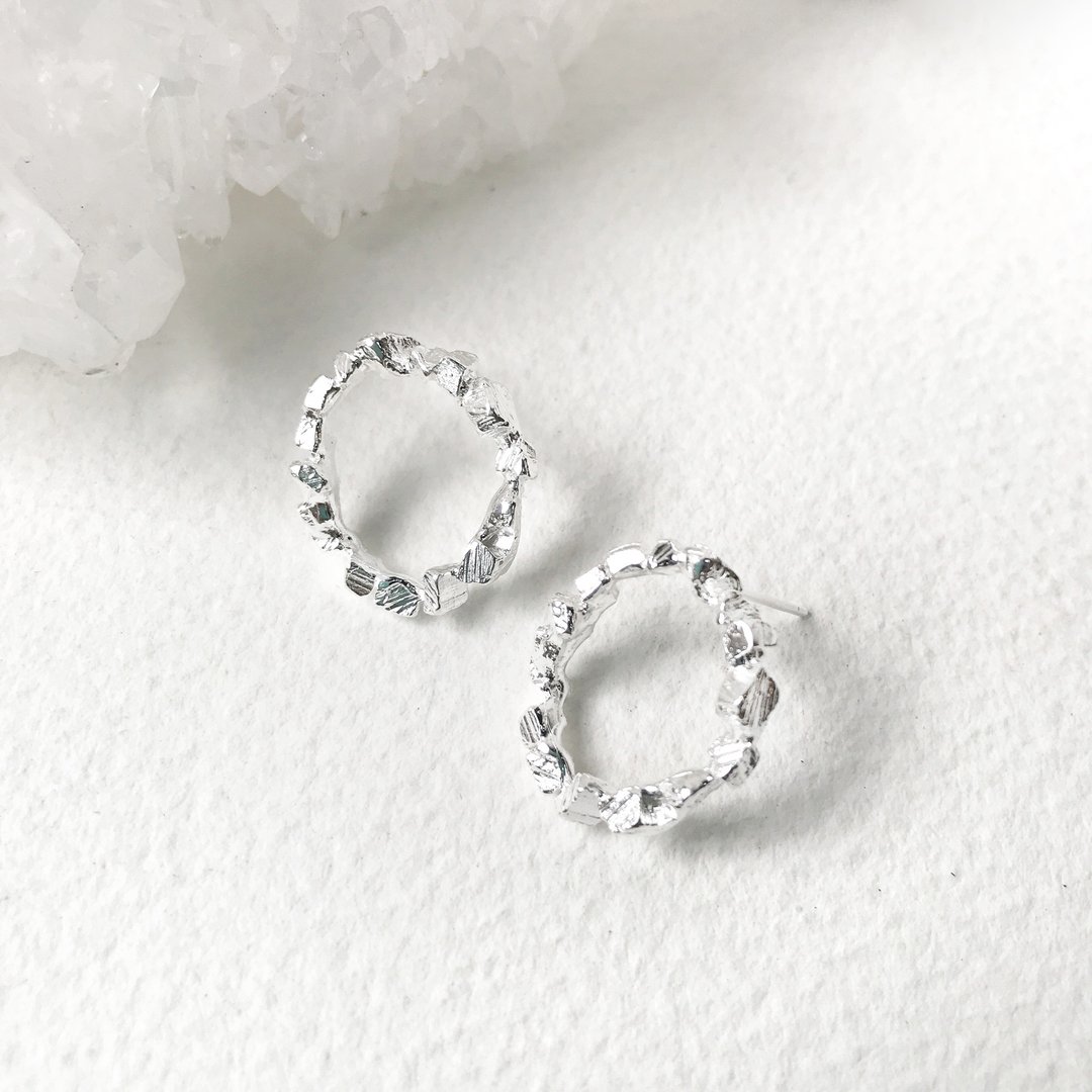 碎石环耳环 Fragment Wreath Earring 925纯银 - 耳环/耳夹 - 其他金属 银色