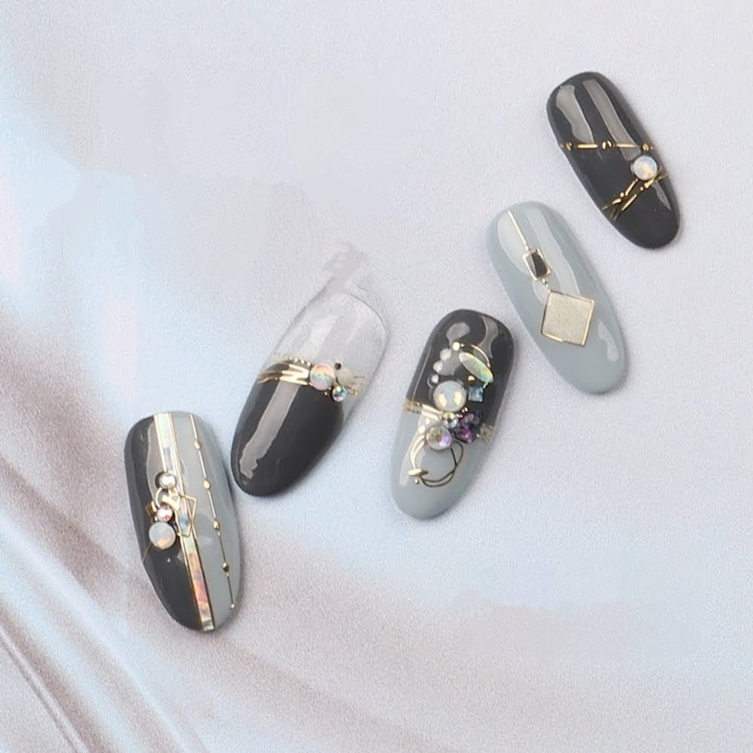 【 DIY 美甲】Nail Look 美甲装饰艺术贴纸 红酒宝石 - 指甲油/指甲贴 - 纸 金色