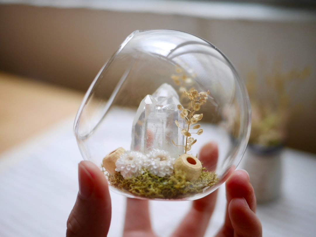 天然水晶花园球-清透白水晶柱小山峦 - 摆饰 - 水晶 白色