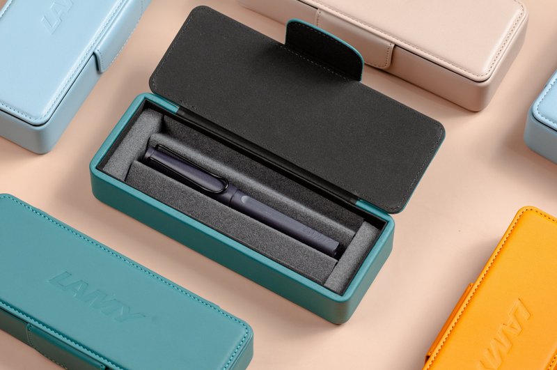 【雷雕免费刻字】LAMY 皮革笔盒 / SAFARI 系列 - 钢珠笔 -多彩选 - 钢珠笔 - 塑料 多色