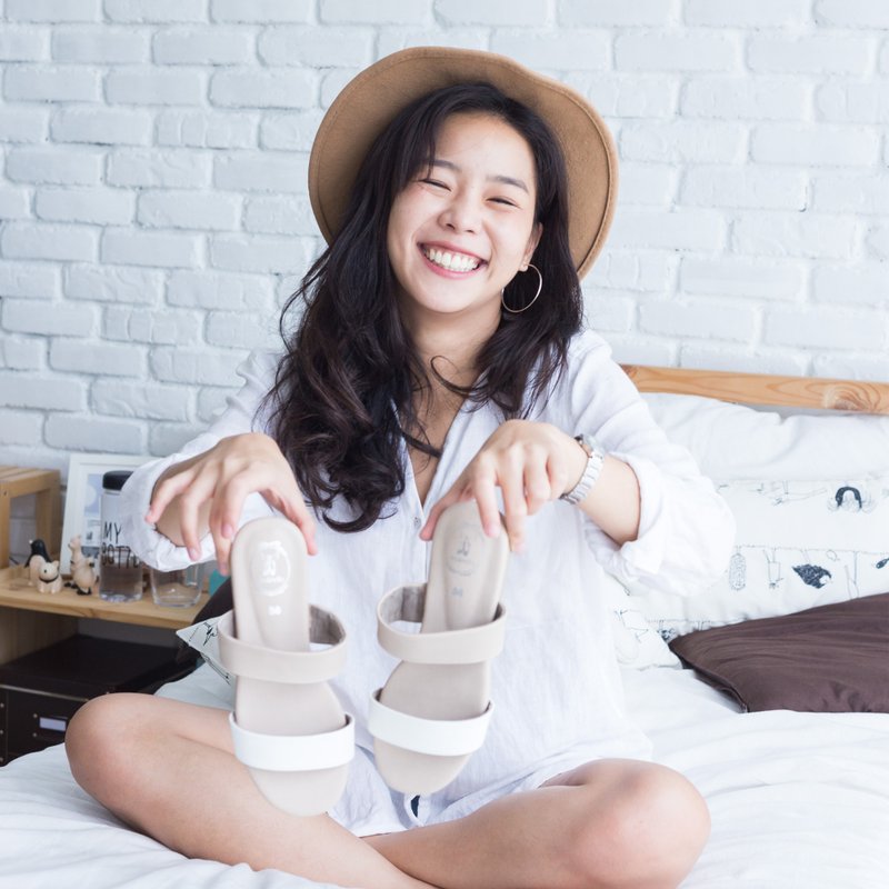 Sandal Two tone Comfort Rubber Sole Shoe - 女款休闲鞋 - 真皮 卡其色