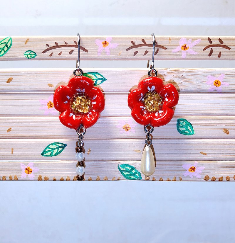 小红花 手作黏土耳环 手绘捏制 不锈钢 吊坠款 - 耳环/耳夹 - 粘土 红色