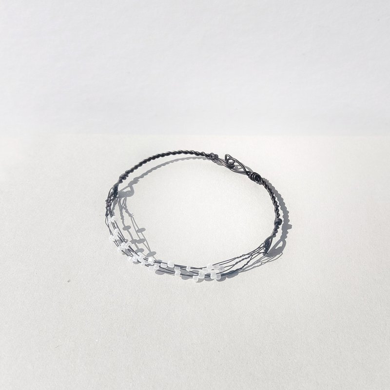 金属扭花镯-思绪 黑款 - 手链/手环 - 其他金属 
