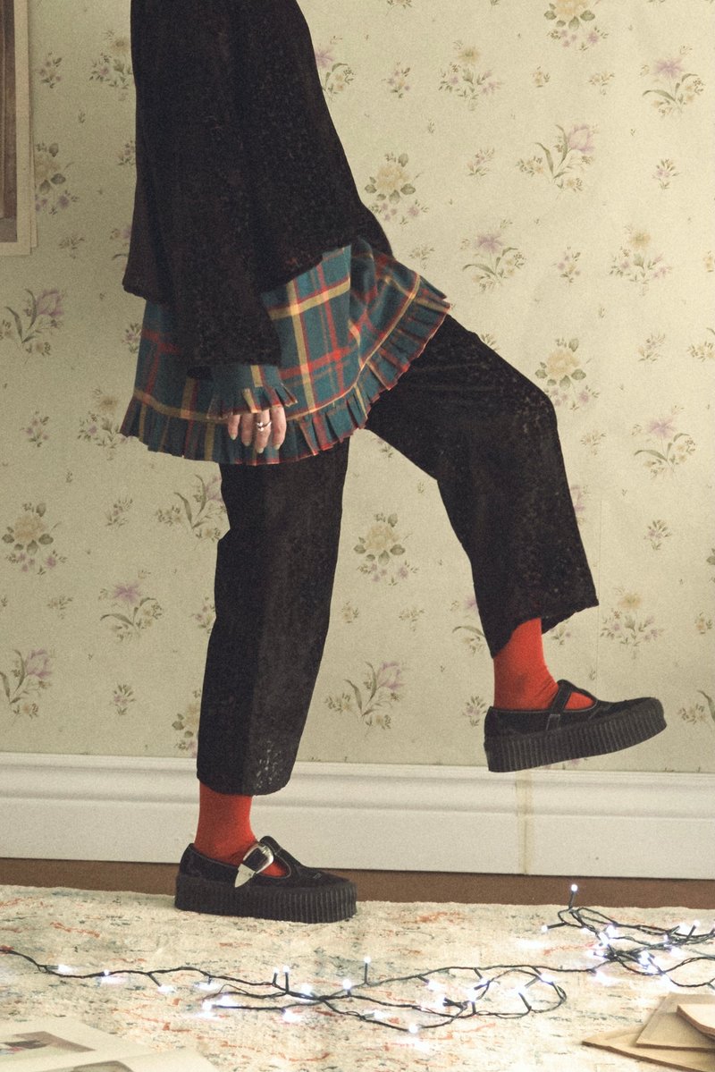 黑绒布透肤小花直筒裤 - 女装长裤 - 其他材质 黑色