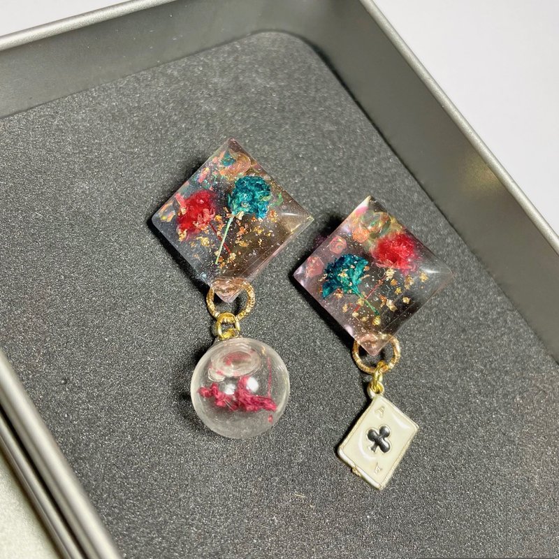 满天星玻璃球耳环 耳夹 原创 手作 干燥花 日本树脂 透明 玻璃 - 耳环/耳夹 - 树脂 多色