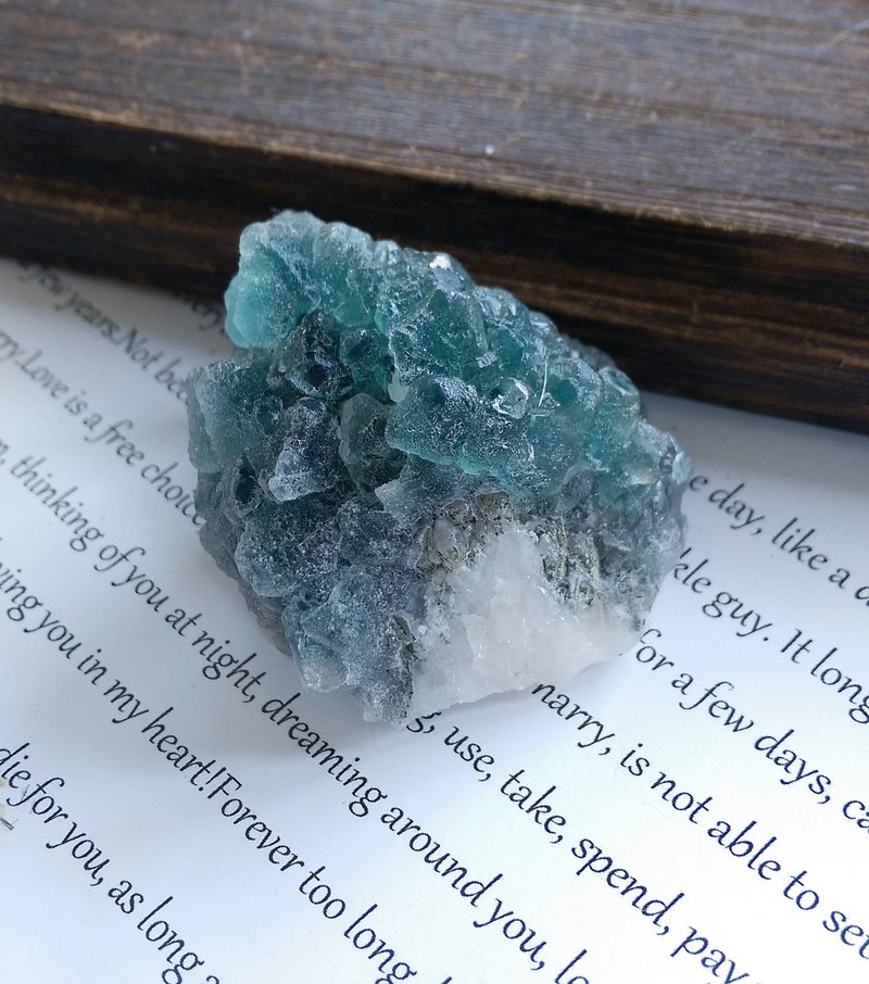 Fluorite 内蒙产地 蓝萤石 水晶共生 天然矿石 原矿 - 摆饰 - 其他材质 