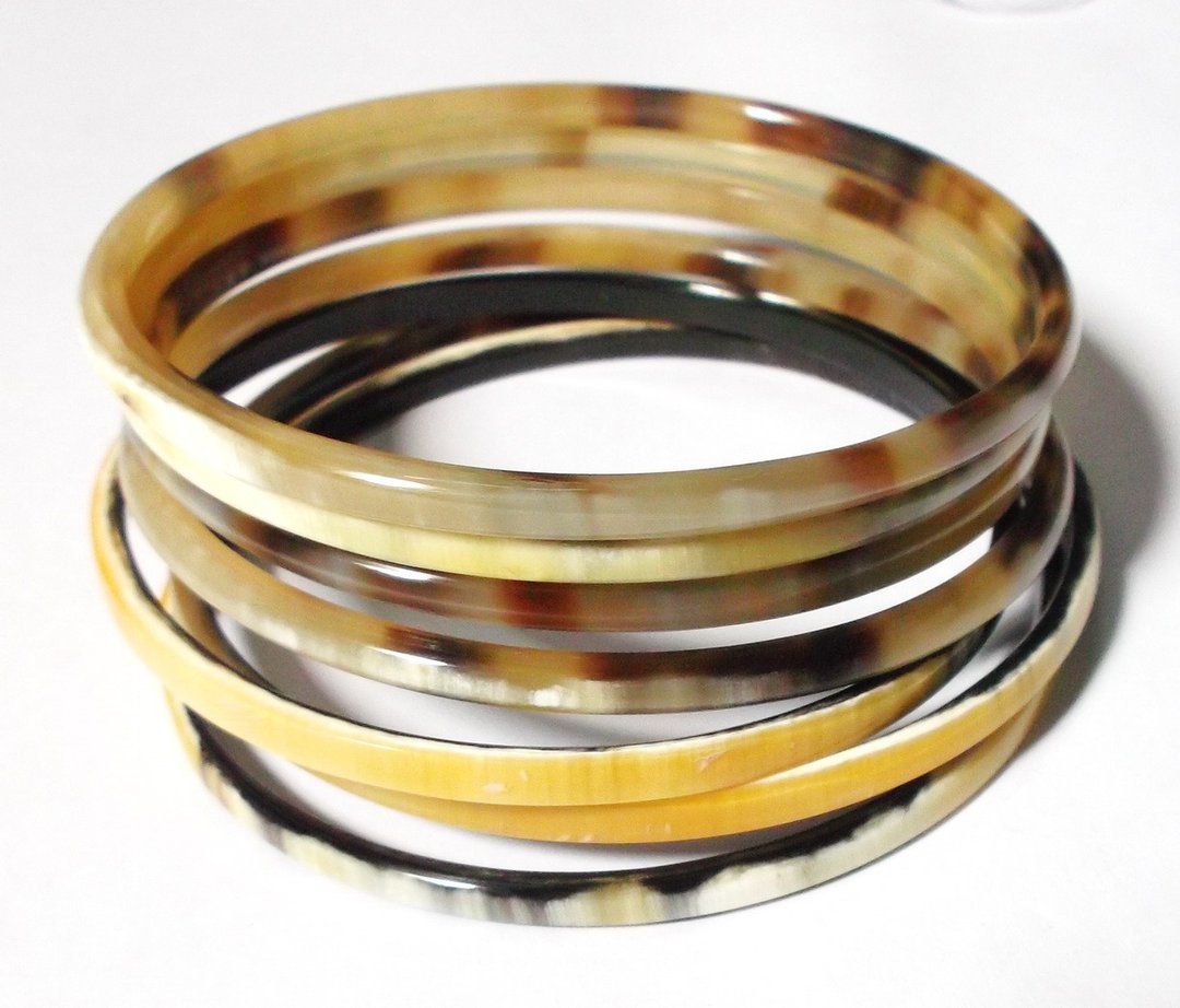 Set 7 Exquisite Handmade Buffalo Horn Bracelets for Women, Girls... - 手链/手环 - 环保材料 咖啡色